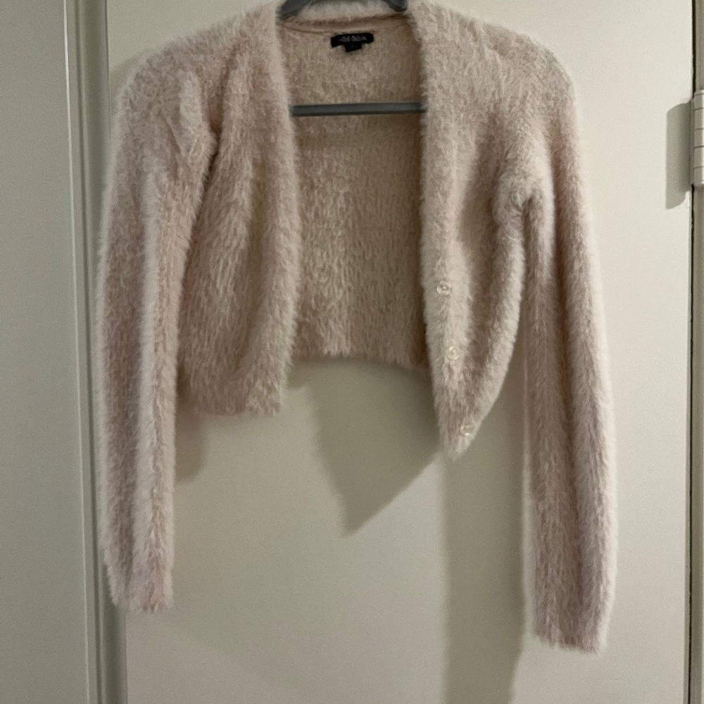 Wild fable cropped fuzzy cream sweater